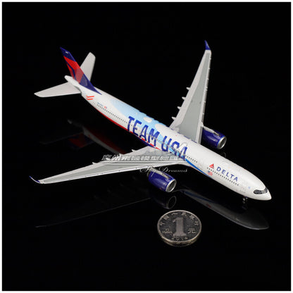 1:400 Phoenix Delta Air Lines AIRBUS A330-900neo Passenger Plane Diecast Model