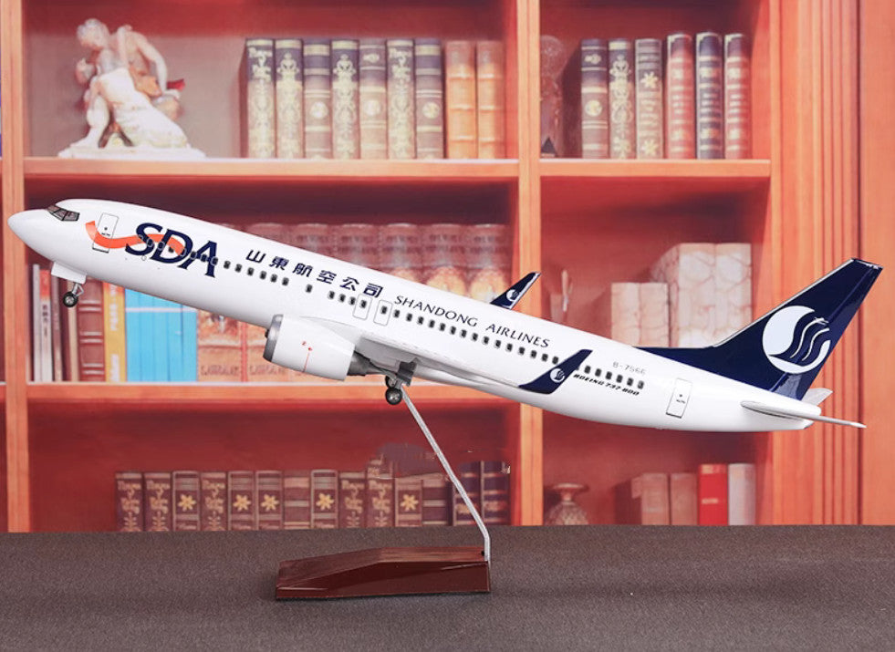 47CM 1:85 SHANDONG AIRLINES BOEING 737-800 Airplane Landing gear Resin Model