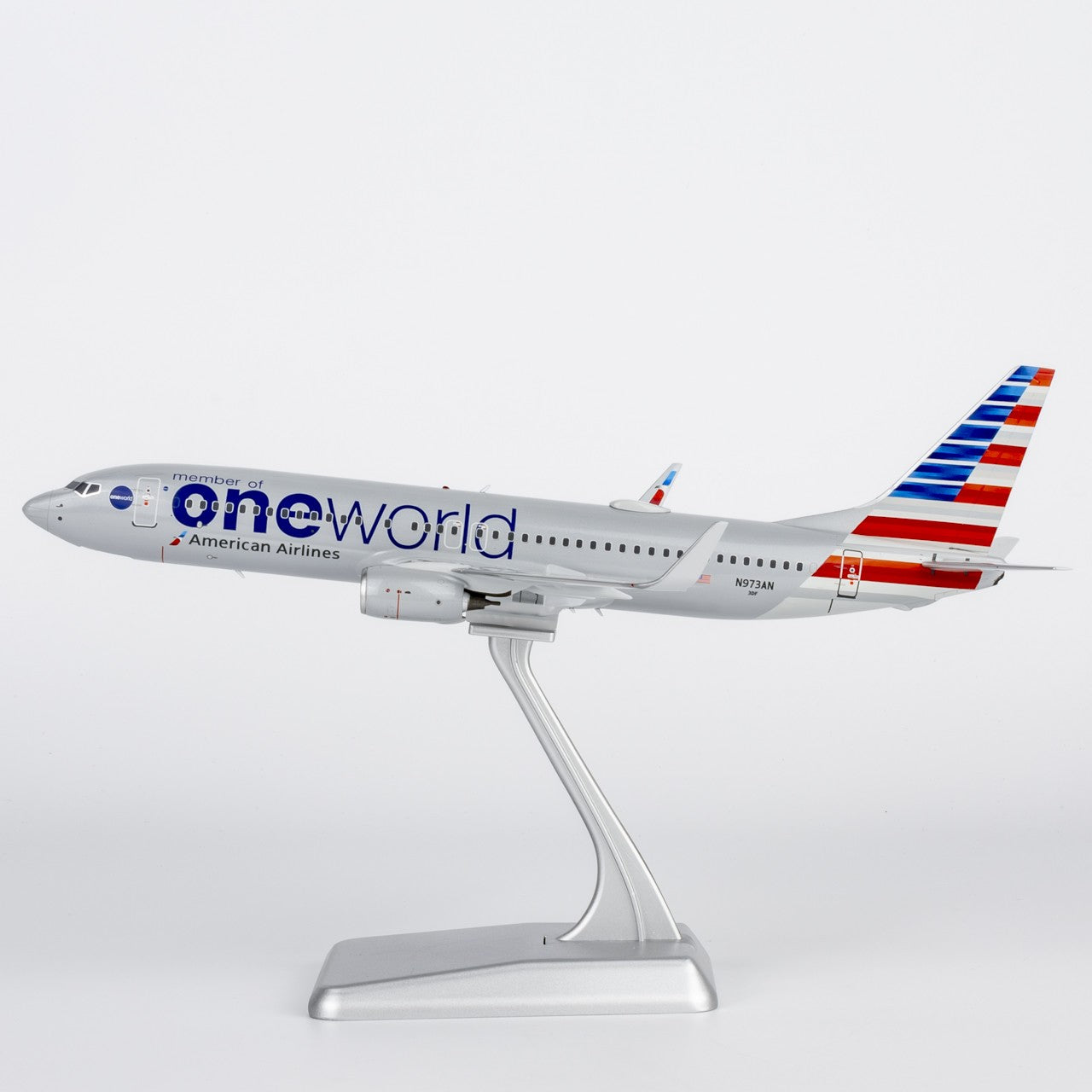 1:200 NGmodels American Airlines B737-800 Passenger Airplane Diecast Plane Model