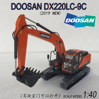 1:40 30CM DOOSAN DX220LC-9C Excavator Contruct Machine Equipment Diecast Model