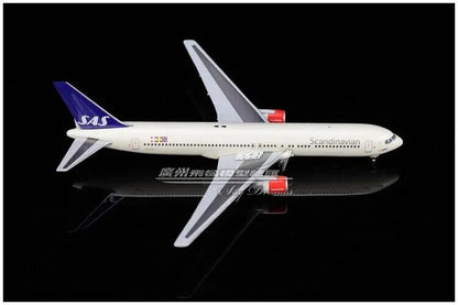 1:400 JC Wings SAS BOEING 767-300ER Passenger Airplane Diecast Aircraft Model