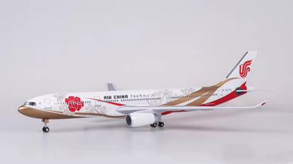 47CM 1:135 AIR CHINA AIRBUS A330 Passenger Airplane Landing Gears Resin Model