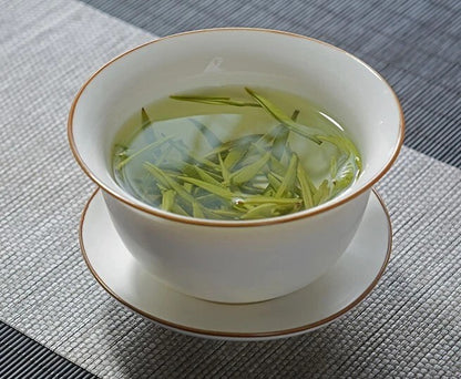 Sichuan Emei Shan Green Zhu Ye Qing tea,Bamboo Loose Leaf Cyan Bud Grüner tee