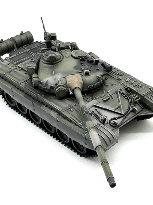 1/72 ARTISAN East German T-72G main battle tank model T72 camouflage model