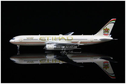 1:400 Phoenix ETIHAD BOEING 767-300ER Passenger Airplane Diecast Aircraft Model