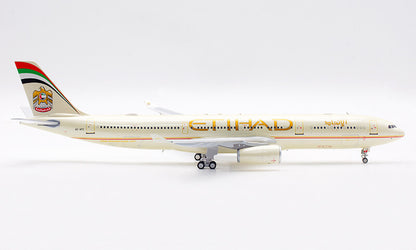 1:200 32CM InFlight ETIHAD AIRBUS A330-300 Airplane Diecast Plane Aircraft Model