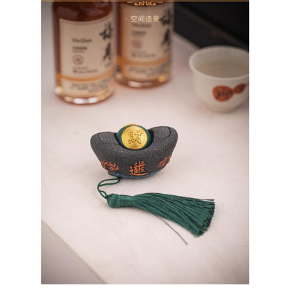 Chinese Yuanbao Black Stone Tea Pet 6.8cm Kung Fu Tea Table Decoration Tea Play