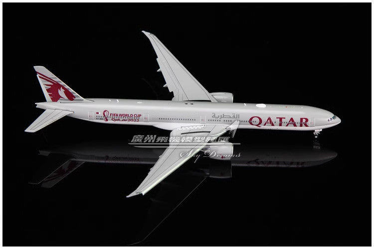 1:400 JC Wings QATAR BOEING 777-300ER Passenger Airplane Flap Down Diecast Model
