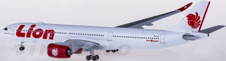 1:500 Herpa Lion Air AIRBUS A330-900neo Passenger Airplane Diecast Plane Model