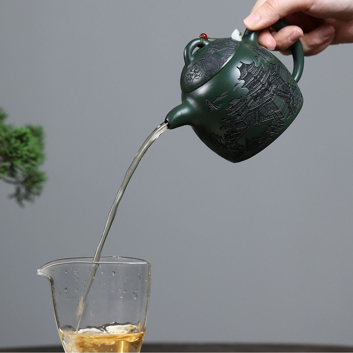 320ml Yixing Zisha Green Clay Teapot Handmade Yueyang Tower Qin Quan Tea Pot