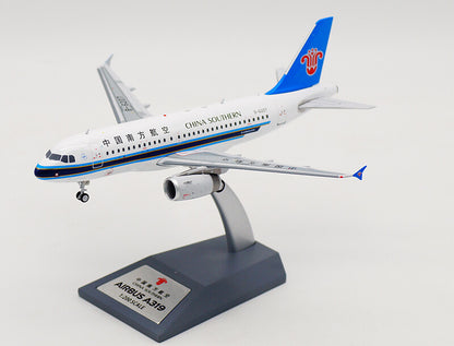 Inflight CHINA SOUTHERN AIRLINES AIRBUS A319 B-6207 1/200 diecast model aircraft