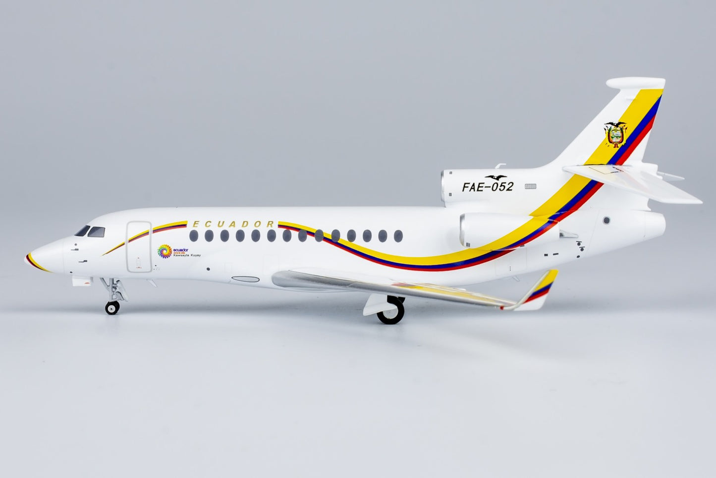 1:400 NGmodels Ecuadorian Air Force Dassault Falcon 7X Airplane Diecast Model