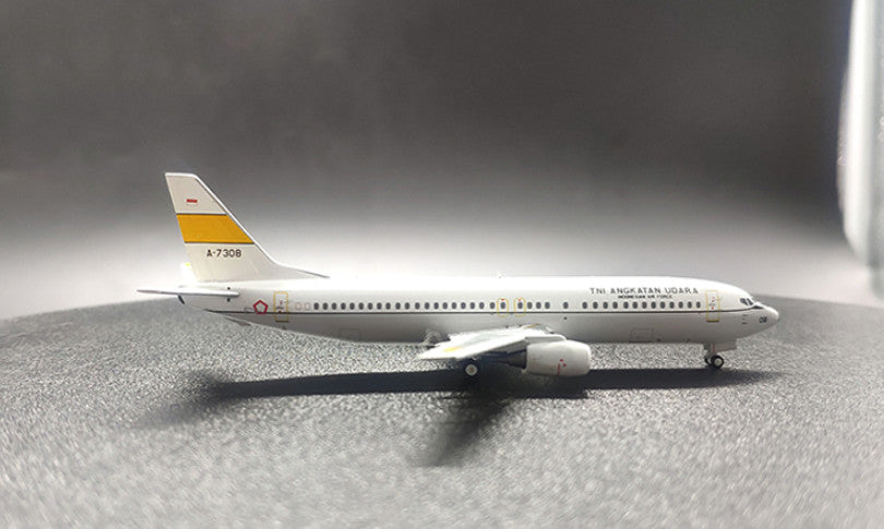 PandaModel TNI ANGKATAN UDARA B737-400 A-7308 1/400 diecast model aircraft