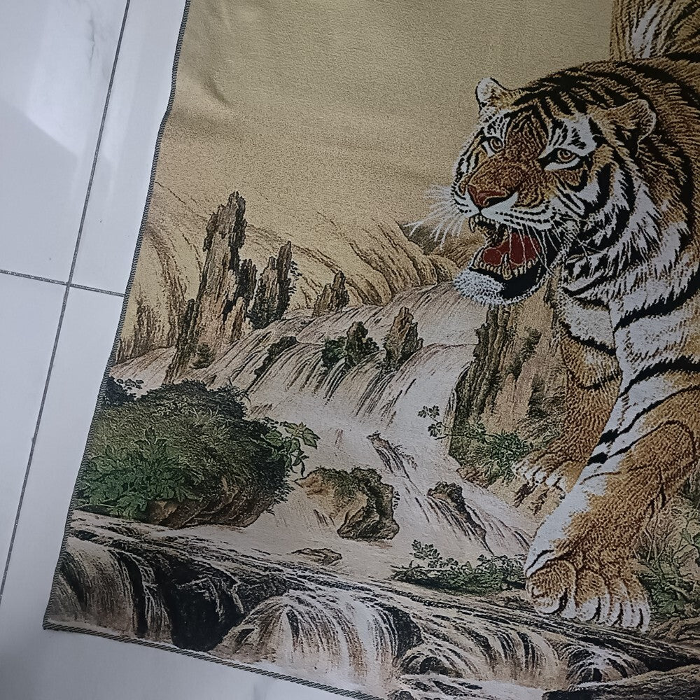 Exquisite Chinese Old Silk Embroidery painting "Downhill Tiger“