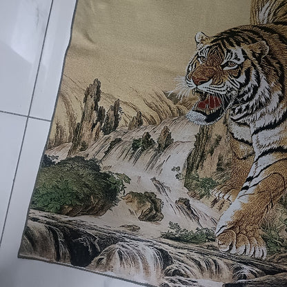 Exquisite Chinese Old Silk Embroidery painting "Downhill Tiger“