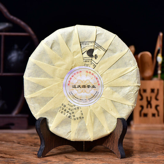 Spring Pu-Erh Tea Natural Green Tea 357g Yunnan Big Tree Pu'er Raw Cake-