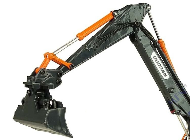 1:50 DOOSAN DX160W Wheeled Excavator Equipment Contruction Machine Diecast Model