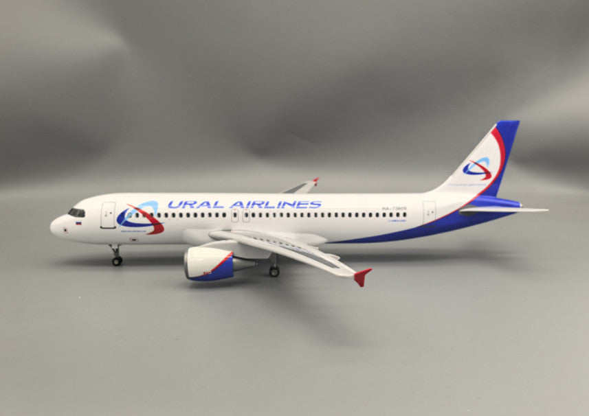 1:80 47CM URAL AIRLINES AIRBUS A320neo Plane Landing Gear Resin Aircraft Model