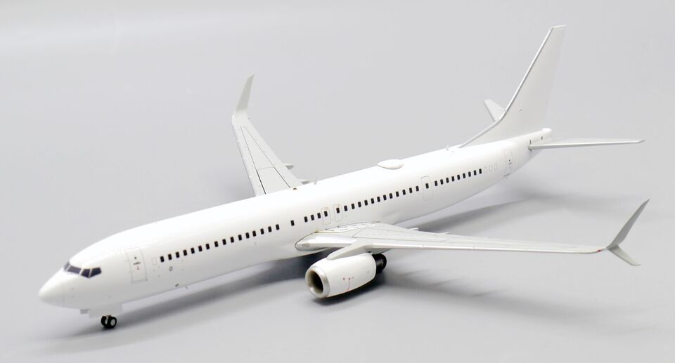 1:200 JC Wings BOEING 737-900 Passenger Blank Airplane Diecast Aircraft Model