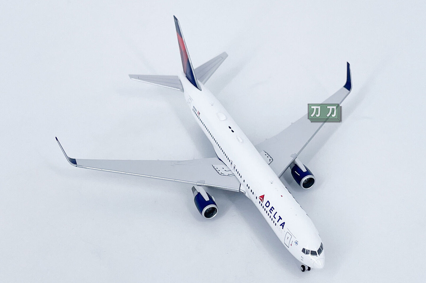 1:400 PandaModel DELTA B767-300 N171DZ Passenger Airplane Diecast Model