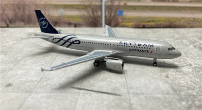 PANDAMODEL AIR FRANCE SKYTEAM Airbus A320 F-GKXS 1:400 DIECAST plane Pre-built