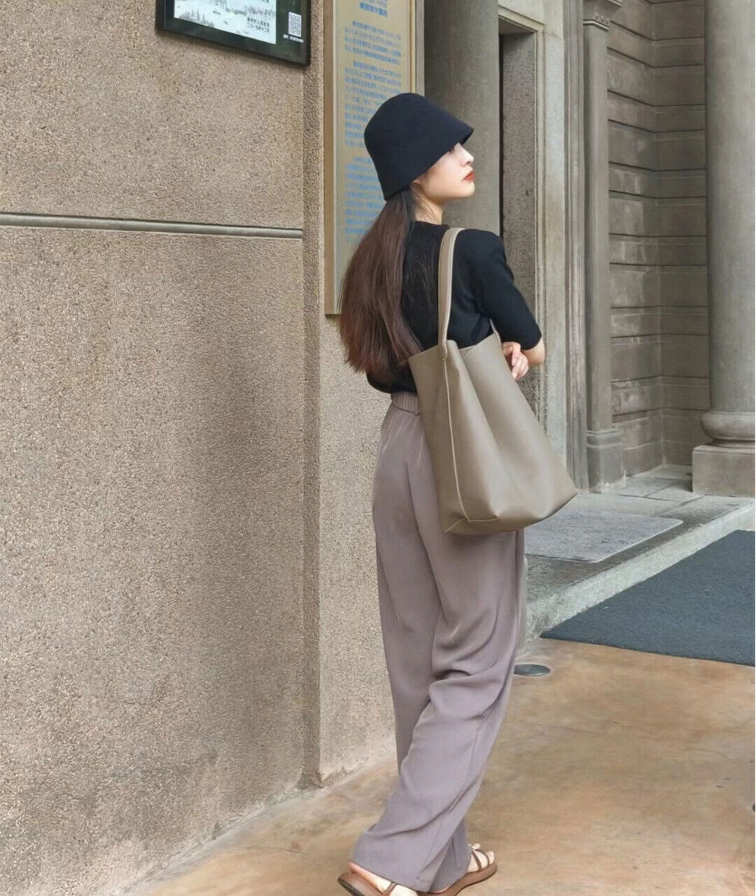 New The Row large-capacity bucket bag niche casual handheld shoulder Tote bag