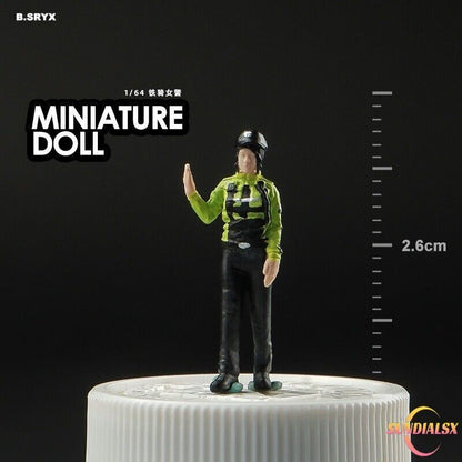 1/64 Scale Figure Model Police Officer Directing Traffic Scene Model Toy