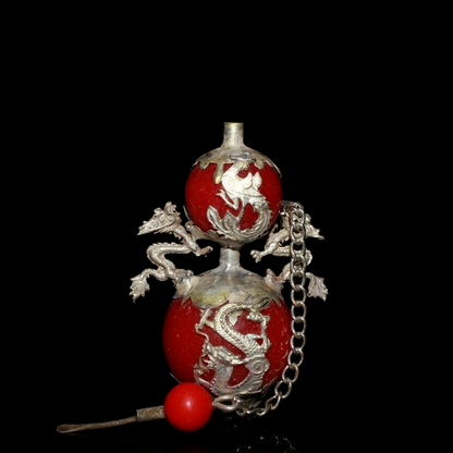 Chinese Old tibet silver inlay red turquoise handwork gourd snuff bottle