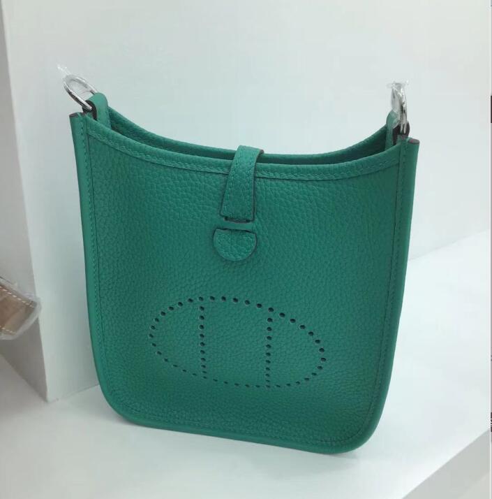 2022 NEW Women's Bucket Bag Handbag Hollowed Crossbody Bag Leather
