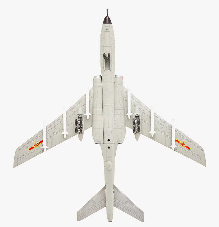 1:86 40CM H-6K Strategic Bomber Fighter Airplane Diecast Military Aircraft Model