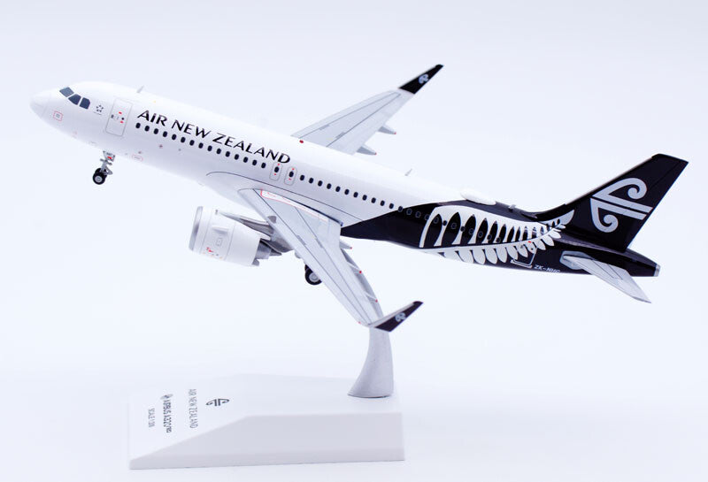 1:200 JC Wings AIR NEW ZEALAND AIRBUS A320neo Passenger Airplane Diecast Model