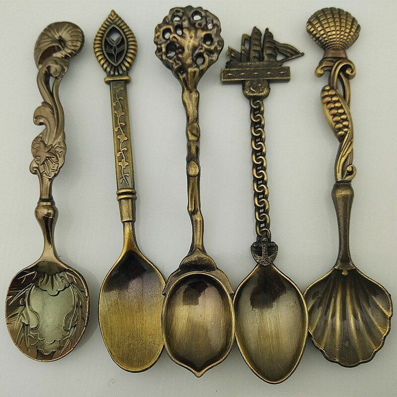 5Pcs/Set Vintage Style Metal Carved Small Mini Coffee Tea Spoon Kitchen Flatware