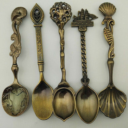 5Pcs/Set Vintage Style Metal Carved Small Mini Coffee Tea Spoon Kitchen Flatware