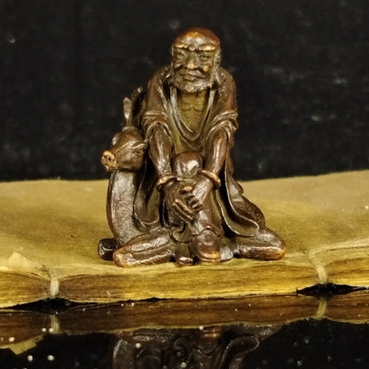 Antique Bronze Color Eighteen Luohan Deer Luohan Tea Pet OrnamentChinese