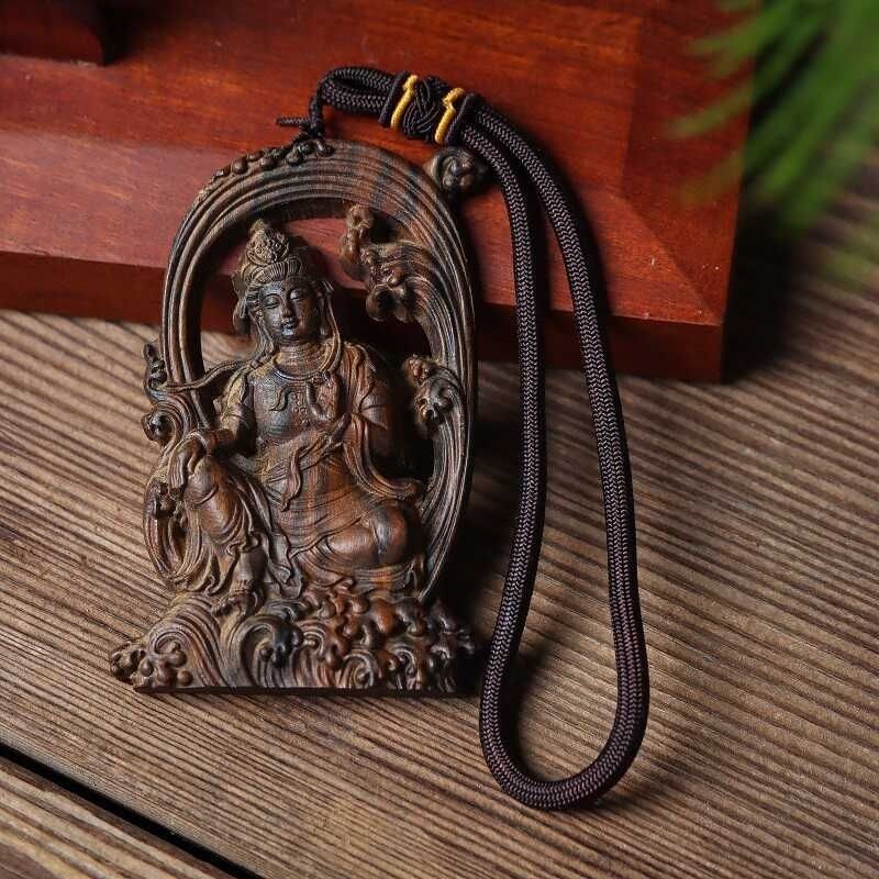 Agarwood Carved Guanyin Pendant Necklace Handheld Buddhist Amulet