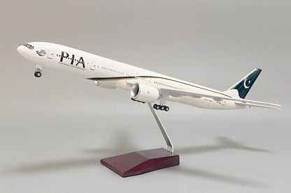 1:157 47CM PIA Pakistan BOEING 777-300ER Plane Landing Gear Resin Aircraft Model
