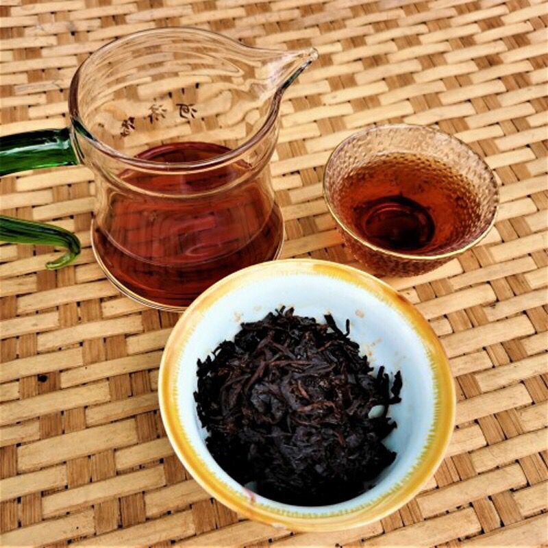 Banzhang Fermented Pu'er Tea Organic Qizi Cha bing Puer Tea Cake 357 grams/12.59 ounces-