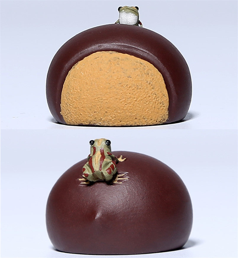 Creative Tea Pet Yixing Zisha Purple Clay Chestnut Frog Statue Small Water Spray