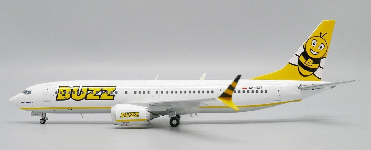 1:200 JC Wings Buzz BOEIN B737 Max8 G Passenger Airplane Diecast Aircraft Model