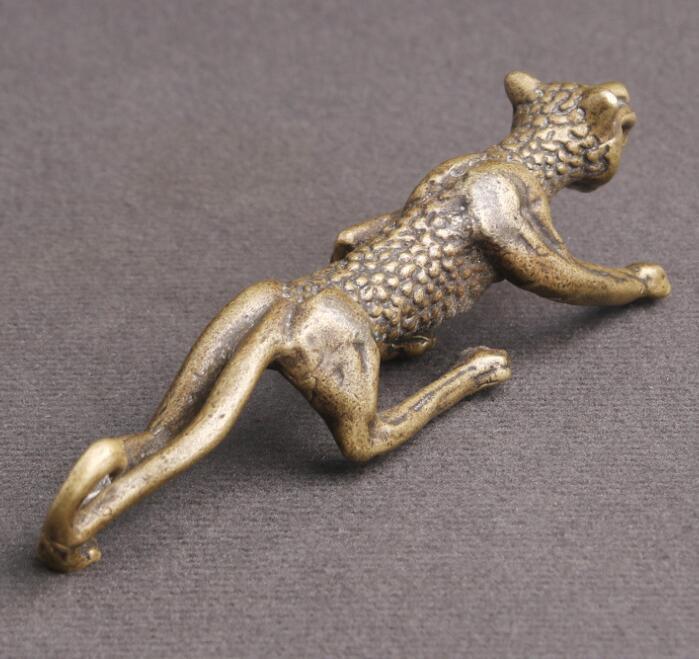 Brass old statue Chinese handmade leopard statue delicate antique