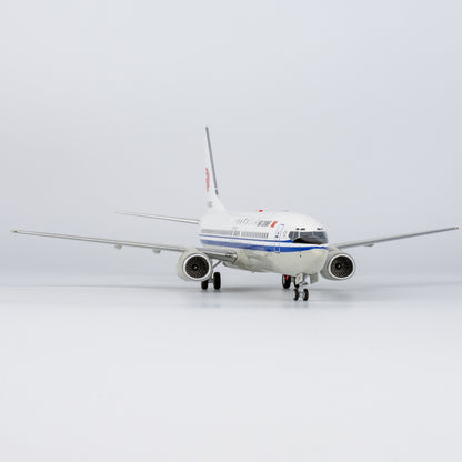 1:200 NG Models Air China Boeing 737-800 Passenger Diecast Aircraft Model