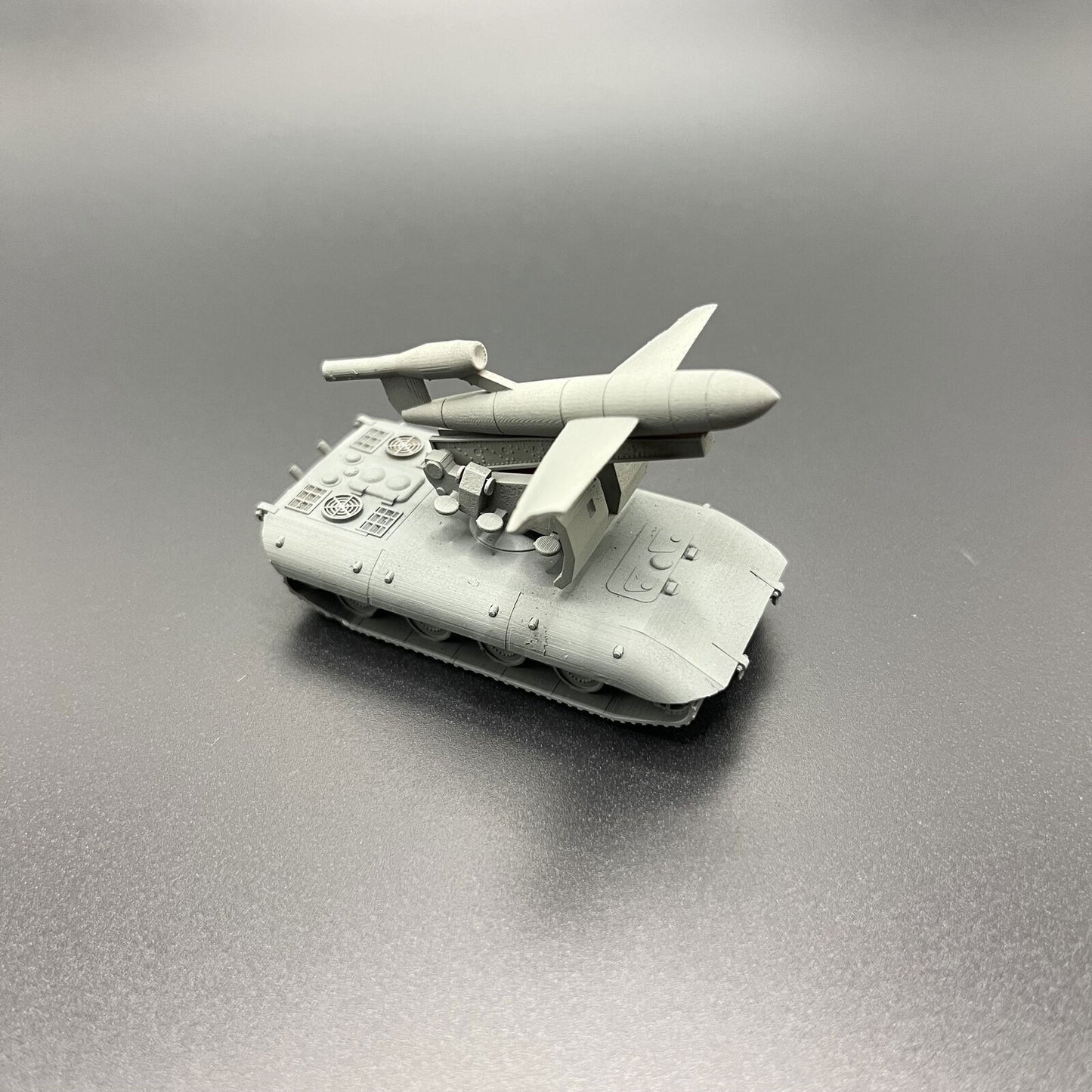 1/144 E100 V1 Cruise Missile Launch Vehicle Tank V1 Missile Launch Vehicle Model