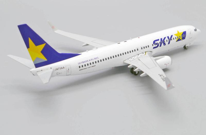 1:200 JC Wings SKYMARK BOEING B737-800 Passenger Airplane Diecast Aircraft Model