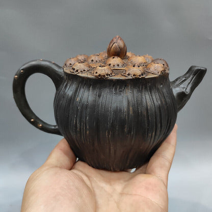 Chinese Yixing Zisha Clay Handmade Exquisite Teapot （莲心壶 底款：蒋蓉）