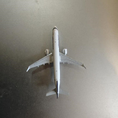 1:400 JC Wings Lufthansa Embraer ERJ-190LR Passenger Diecast Airplane Model