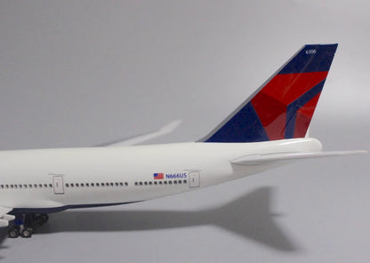 1:150 47CM DELTA BOEING 747-400 Airplane Plane Landing Gear Resin Aircraft Model