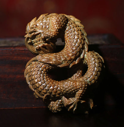7.8*5.5*3 CM Hand Carved Green Sandalwood Netsuke: Dragon