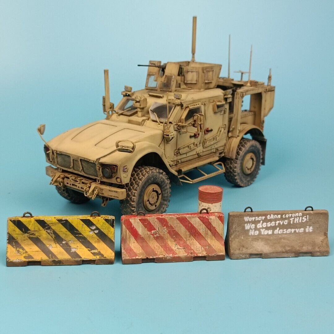 1/35 Diorama Cement Barriers Model for Tank Armoured Vehicle Military Scene Prop