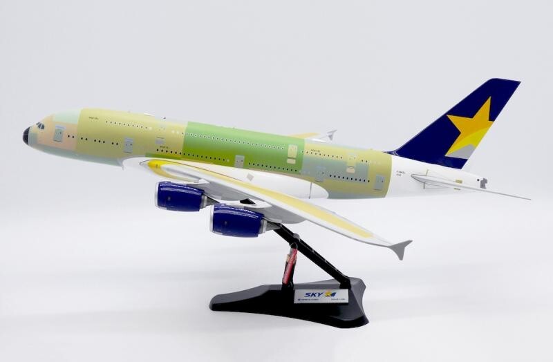 1:200 37CM JC Wings SKYMARK AIRBUS A380 Passenger Plane Diecast Aircraft Model