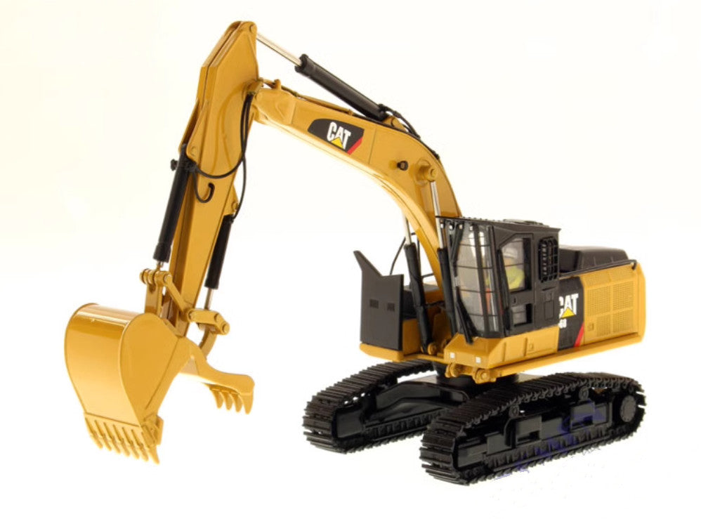1:50 DM CAT568 Road Builder Excavator Construction Machine Diecast Model